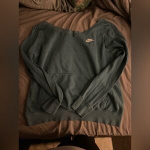 brand new nikes u cut neck hoodie.